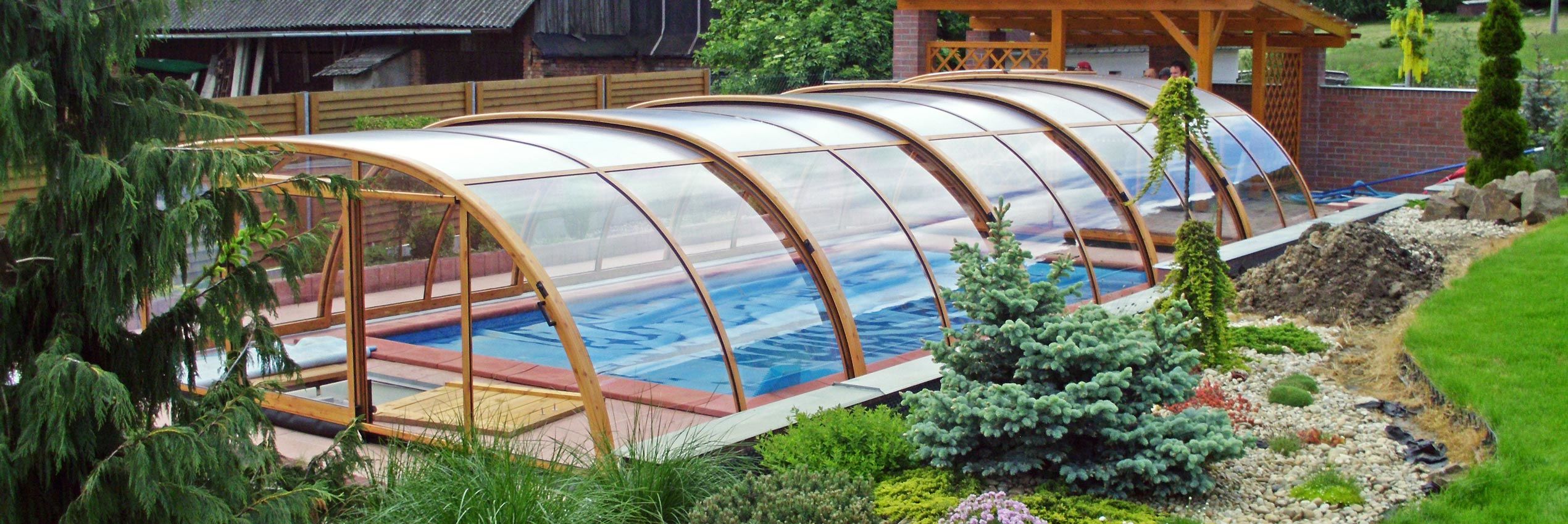 Tropea Neo Telescopic Pool Cover Closed