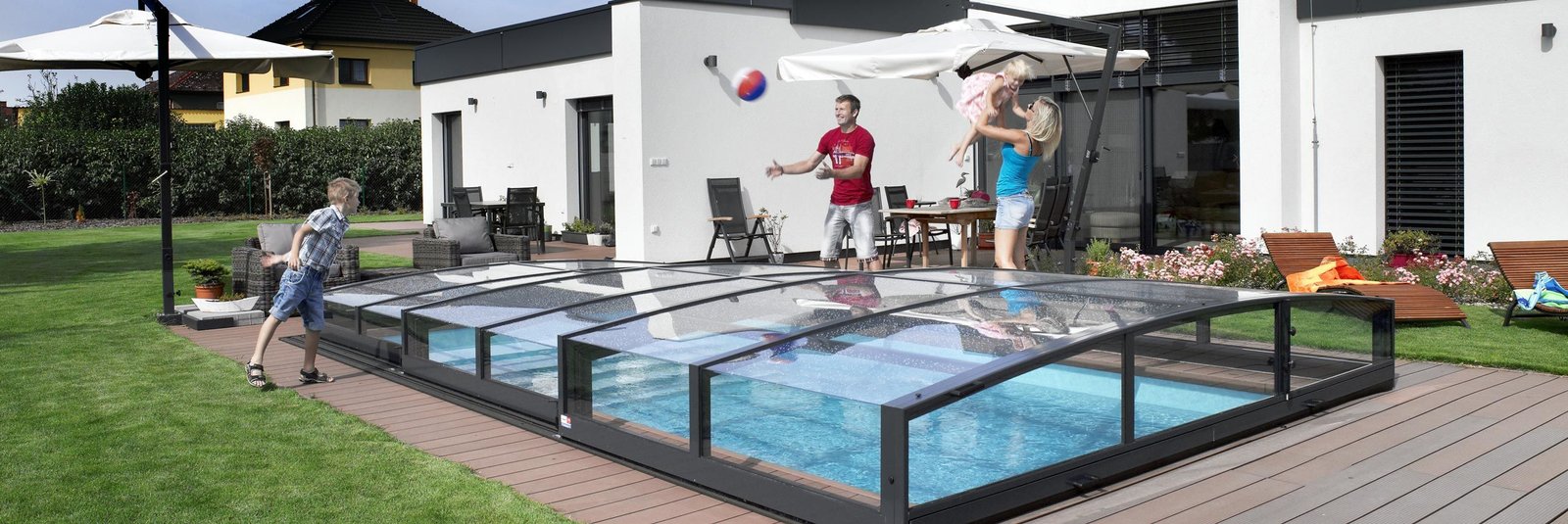 closed-enclosure-viva