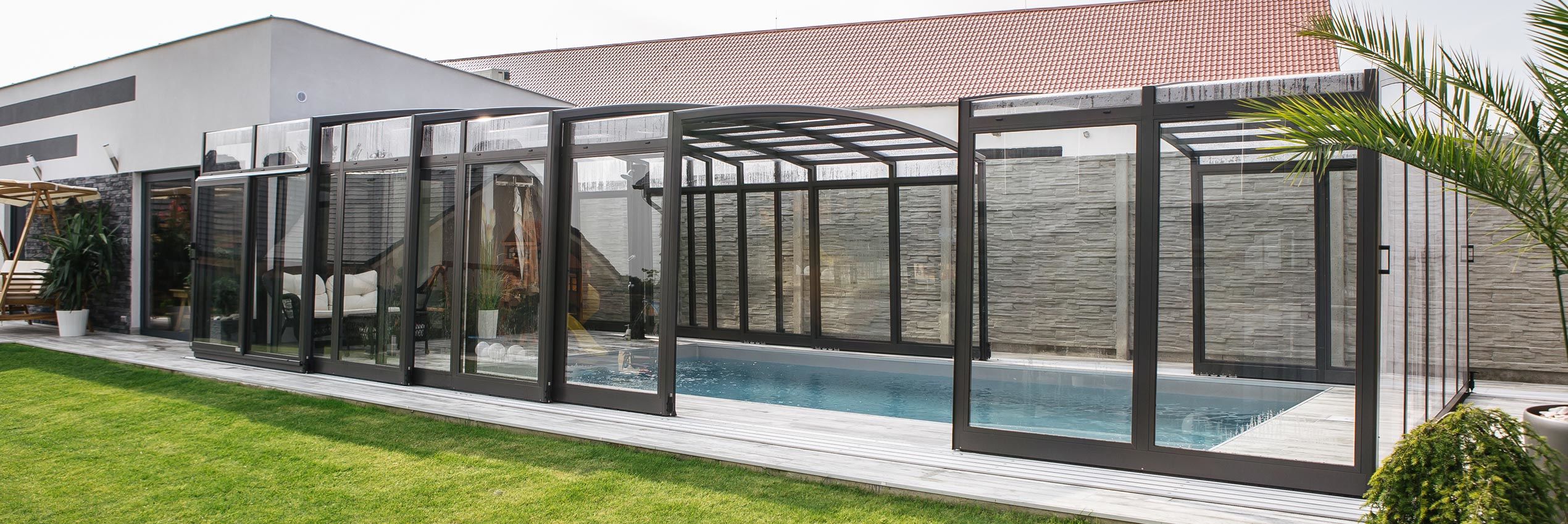 semi-opened-enclosure-vision1