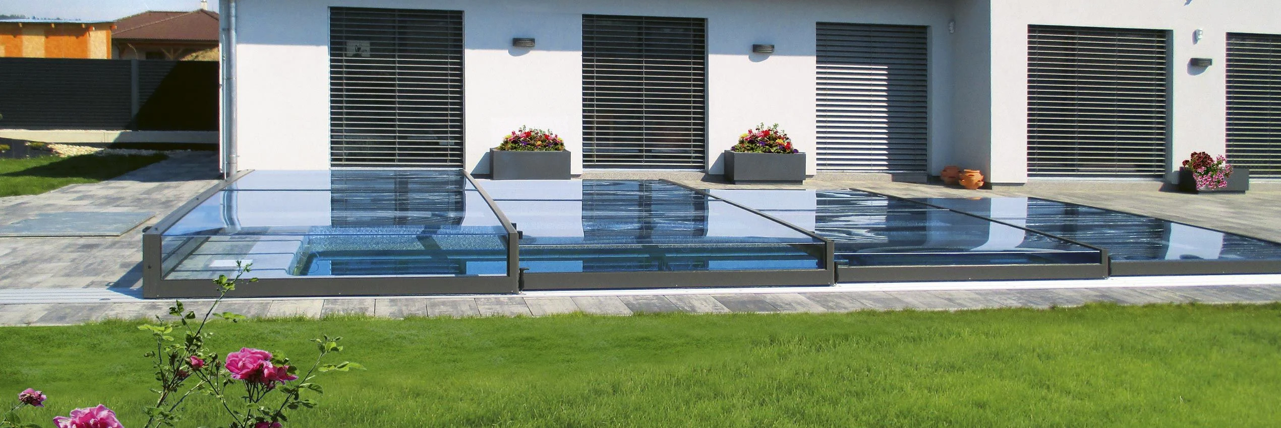 terra-pool-enclosure-closed