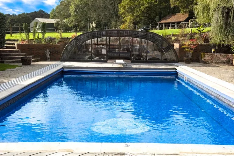 Tropea-enclosure2-jpg